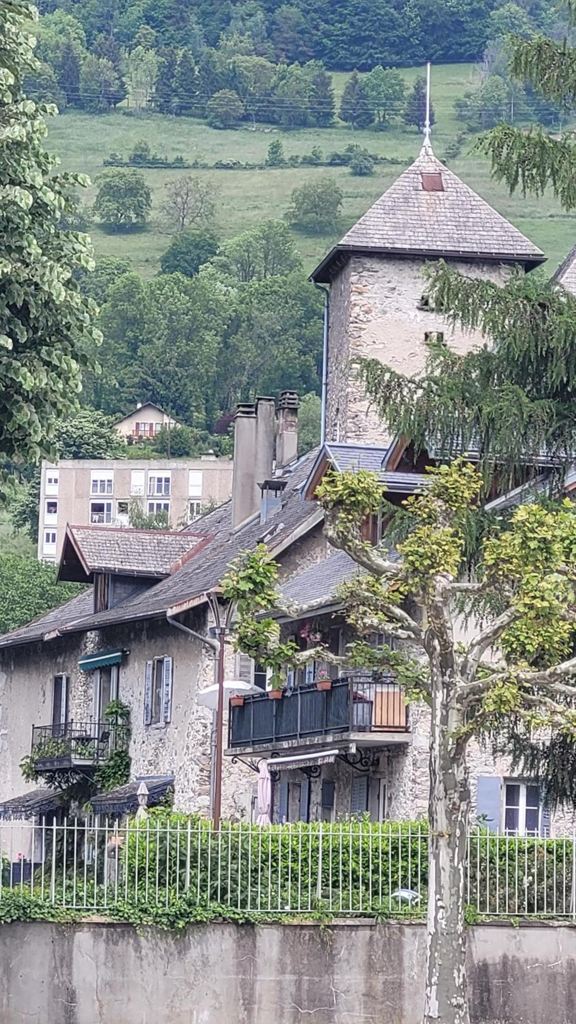 Maison De Sisi Ugine Luaran gambar